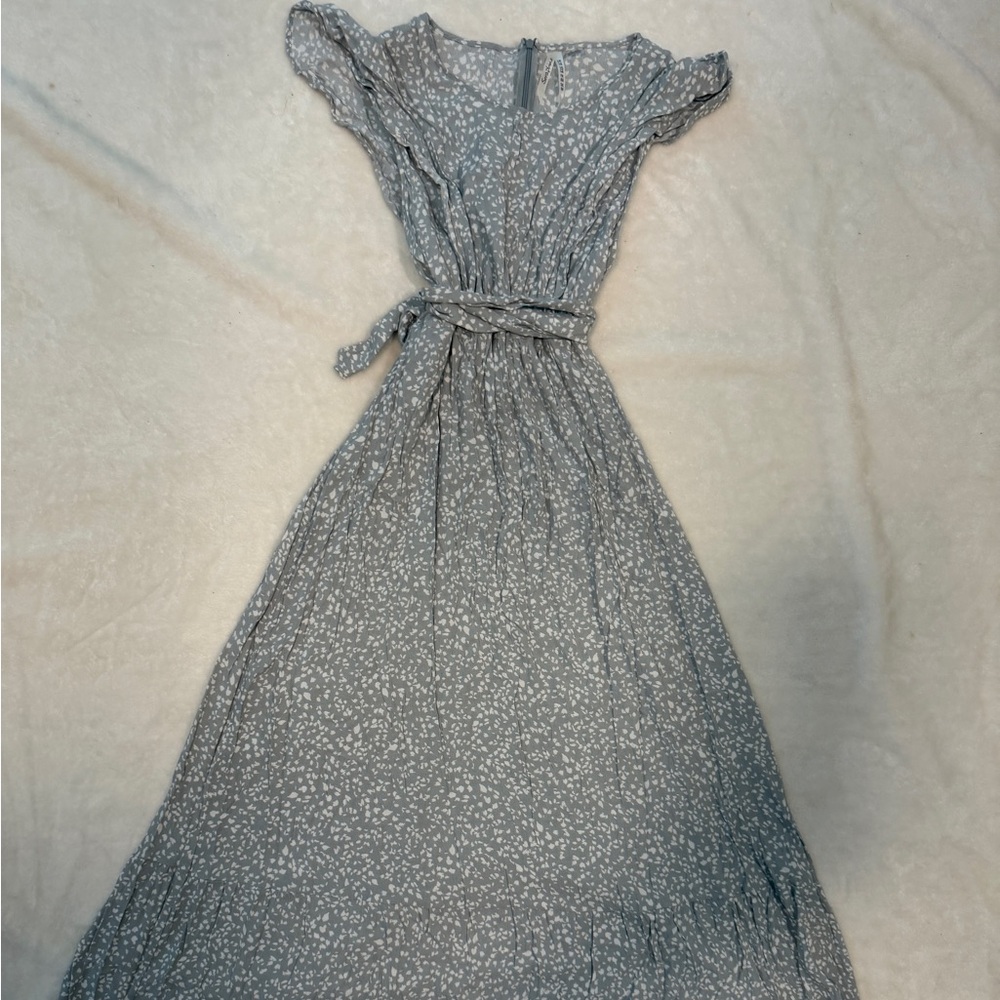 Seraphine Gray Floral Midi Dress with Tie Waist